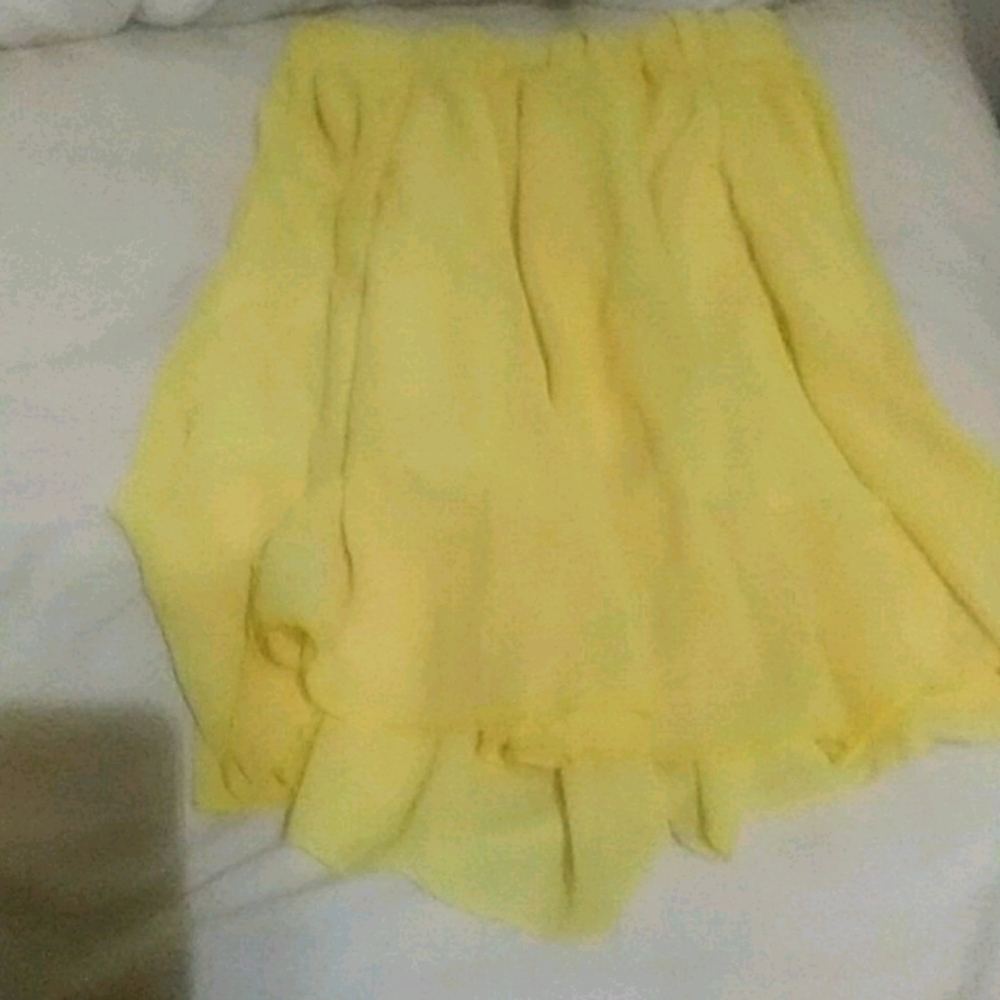 A yellow shirt